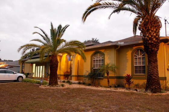 Abuelas 540 sqft Attached Apartment 01